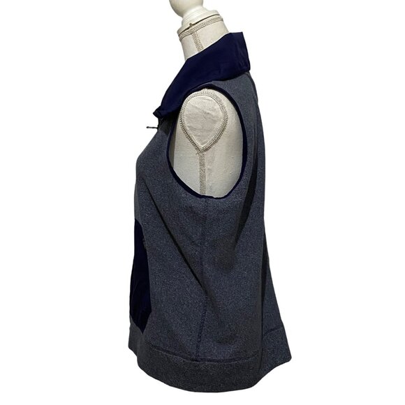 Under Armour Womens Cold Gear Vest L Blue Preppy Full Front Zip Outdoors Fall - Picture 2 of 6